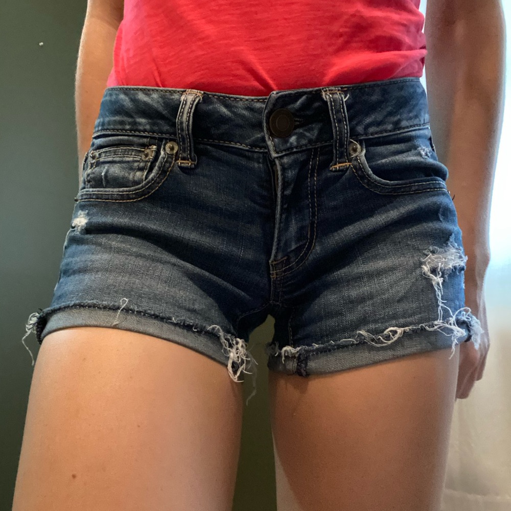 Medium wash American Eagle shorts